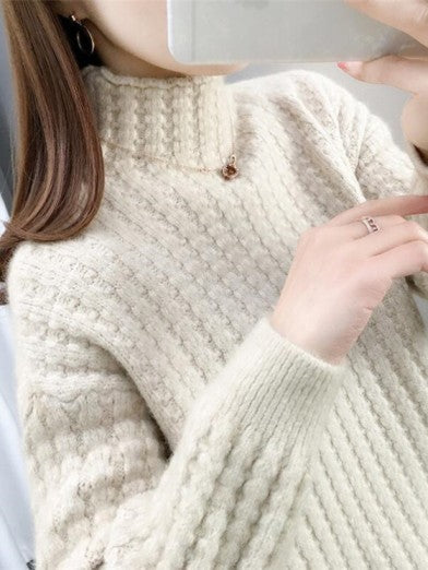 Soft Knit Turtleneck Sweater for a Chic Winter