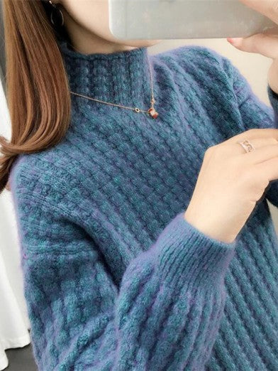 Soft Knit Turtleneck Sweater for a Chic Winter