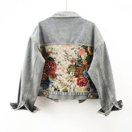 Short jacket in top style