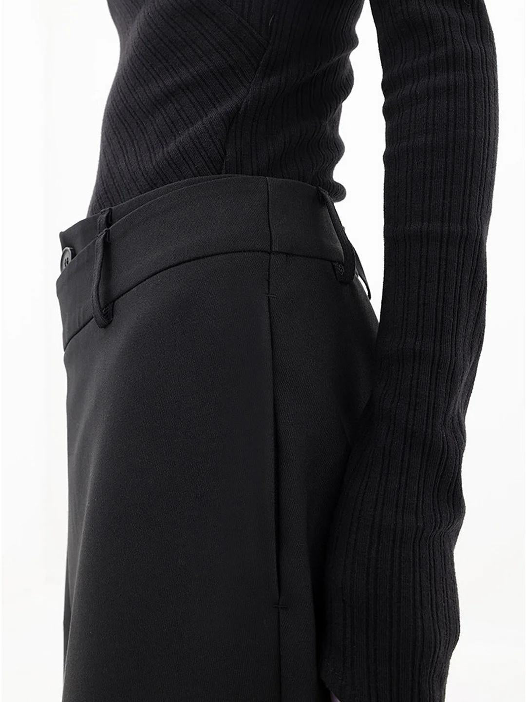 Asymmetrical baggy pants