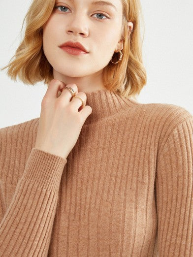Mid-Height High Neck Sweater – Elegance and Comfort for Cool Seasons