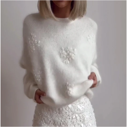 Miranda Fleuron Sweater The Cozy Elegance of Winter