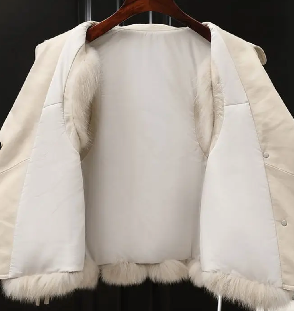 Glam fur vest
