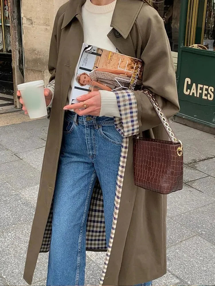 Long Coat with Checkered Lining – Timeless Urban Elegance