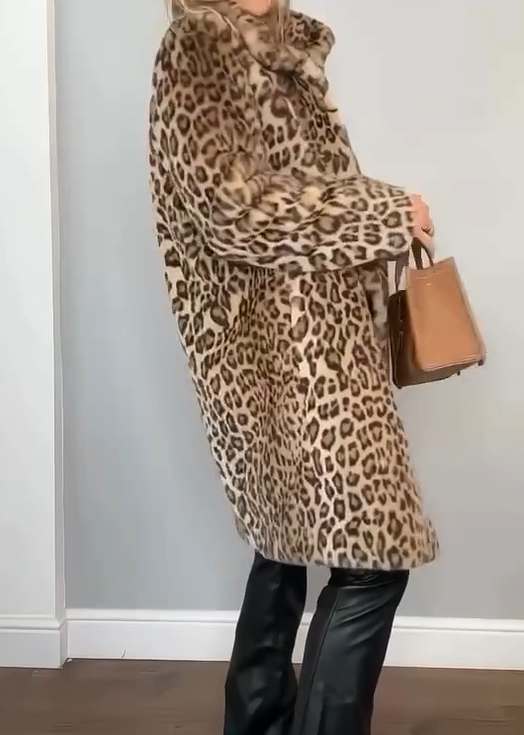 Leopard Savana: Winter Coat