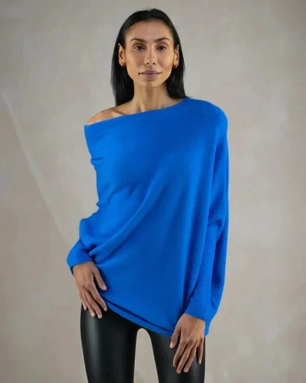 Elegant asymmetrical sweater.