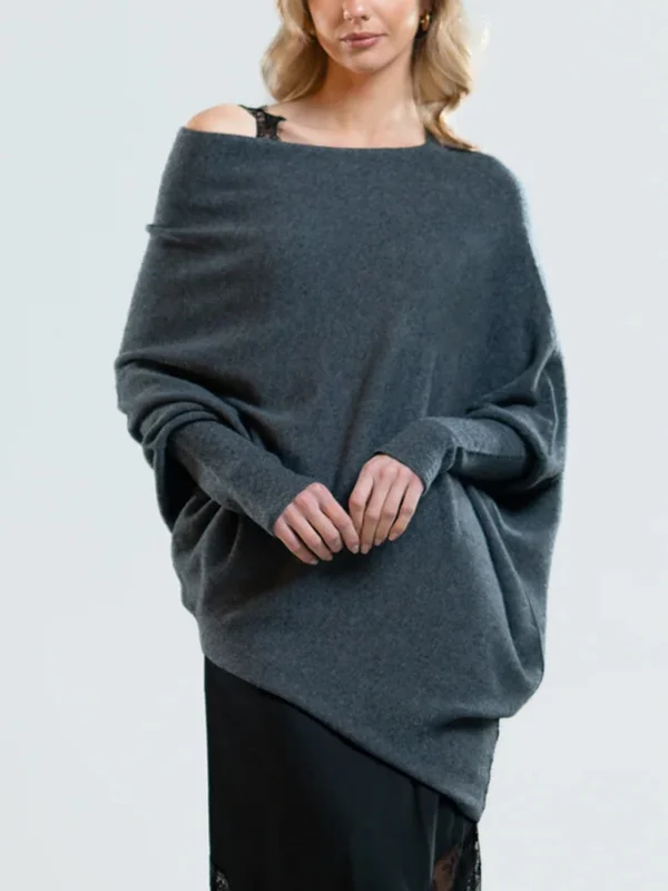 Elegant asymmetrical sweater.
