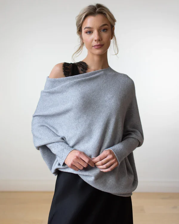 Elegant asymmetrical sweater.