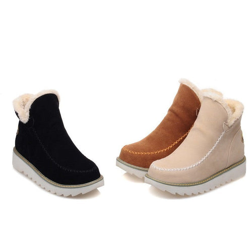 Short and warm snow boots