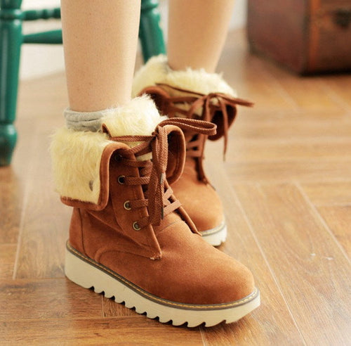 Frosted Lace-Up Snow Boots 
