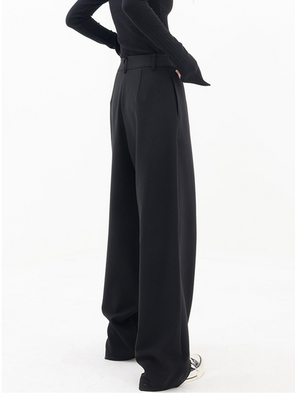 Asymmetrical baggy pants