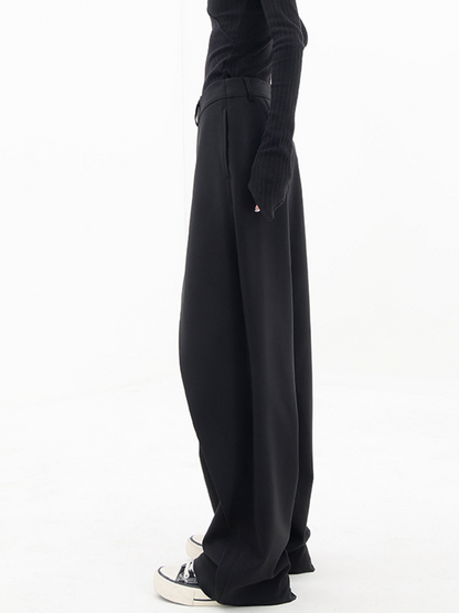 Asymmetrical baggy pants