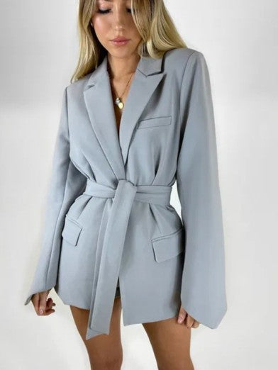 Women's Elegant Fitted Jacket - Professional and Sophisticated Style