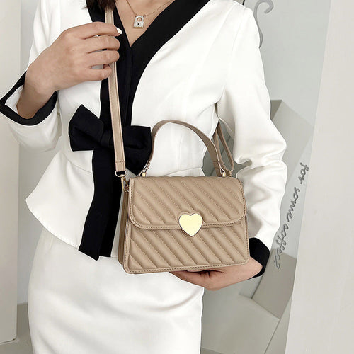 Stylishly Chain Bag Refined Outings