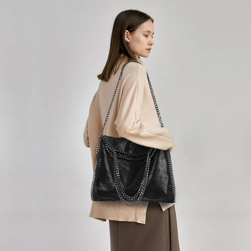 Elysée 2023 Shoulder Bag by Takors